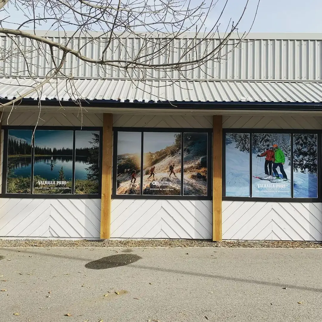 Frosted privacy window graphics